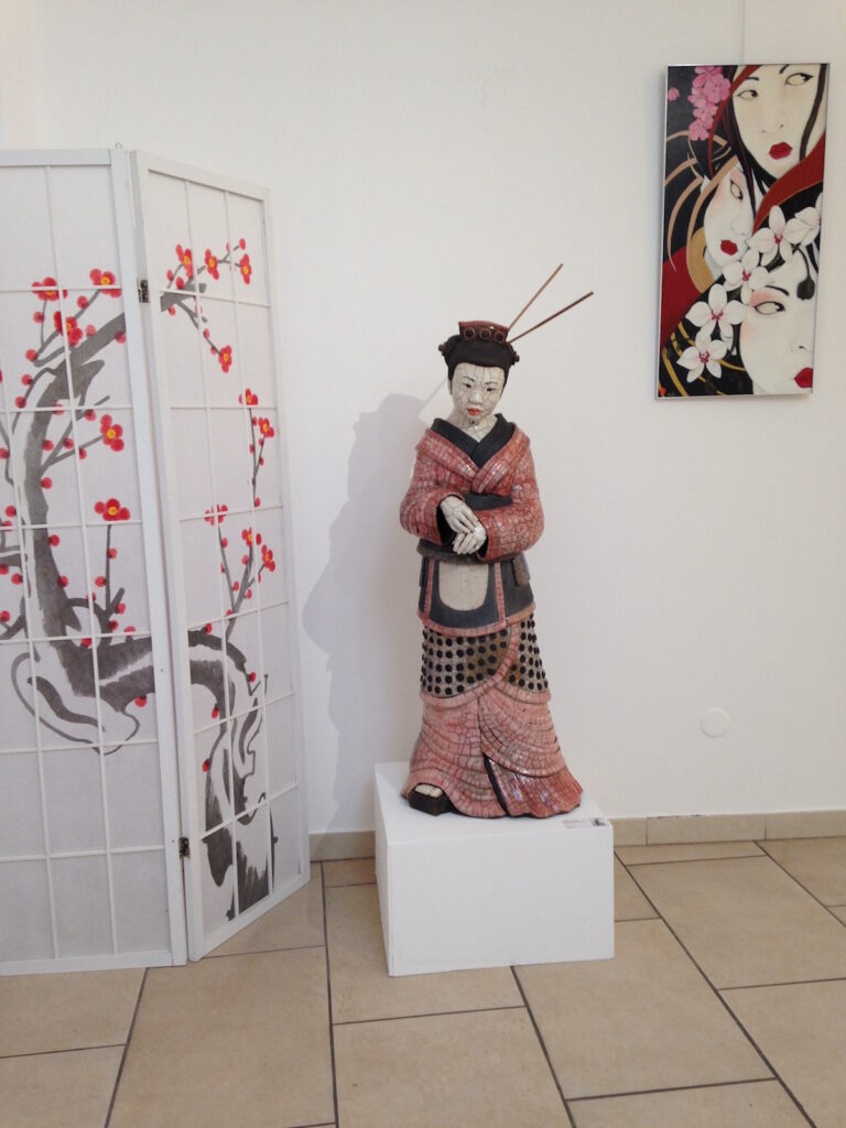 Exposition Sanary - sculptures raku - Emmanuelle Not